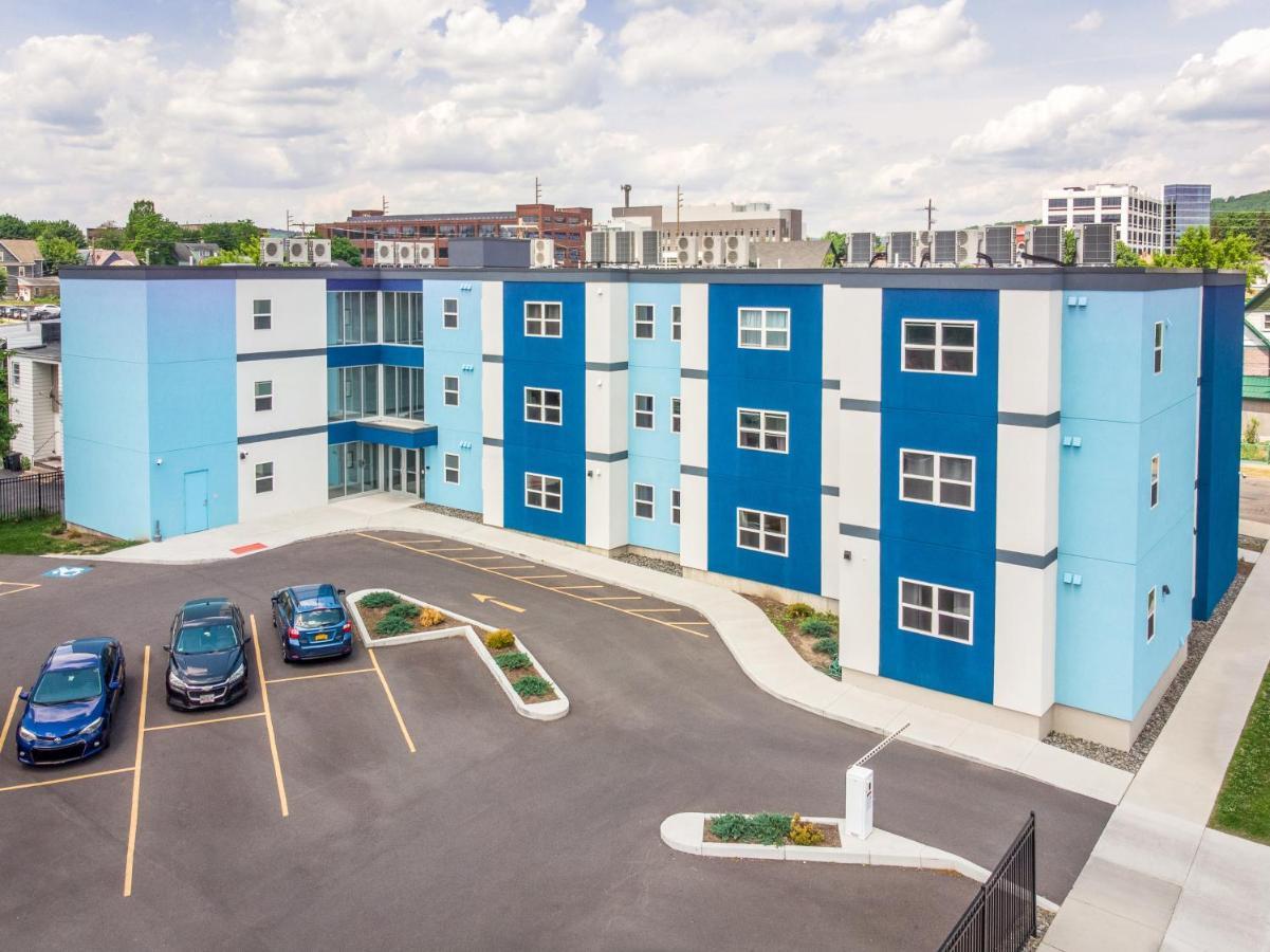 Grand Monarch! Best For Extended Stays! Johnson City Exterior foto